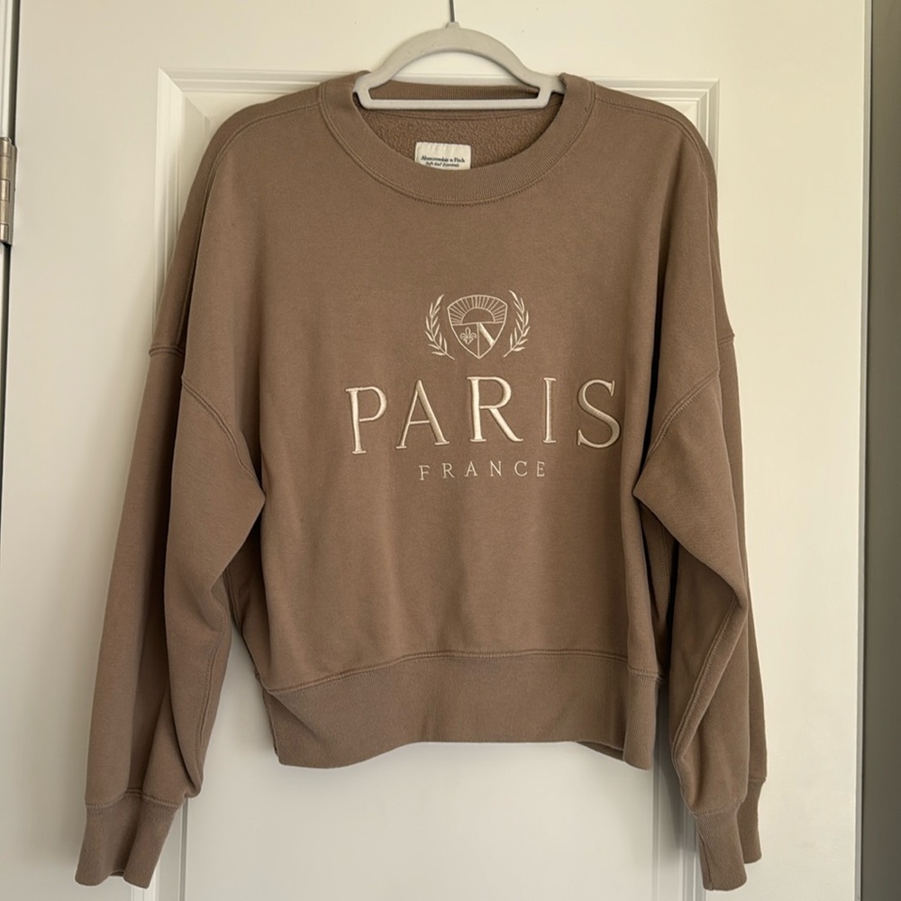 Abercrombie & Fitch Soft A&F Sweatshirt, Medium, Taupe/Beige